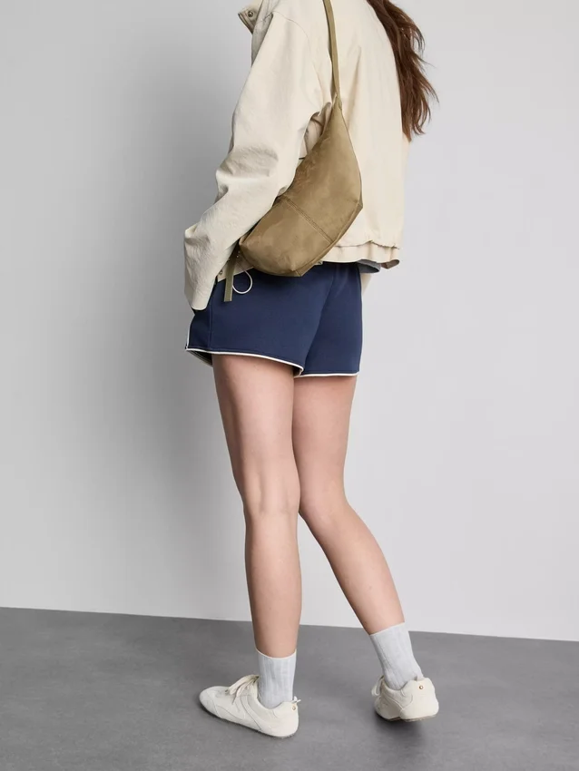 Puuvillapitoiset jersey-shortsit