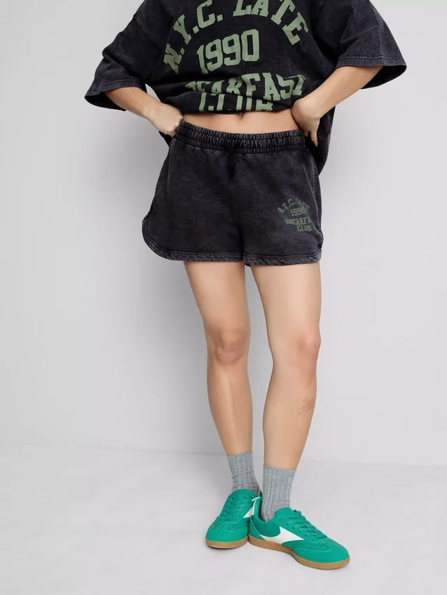 Puuvillapitoiset juoksukerhon shortsit