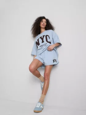 Puuvillapitoiset rennot NYC-shortsit