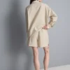 Puuvillapopliiniset raidalliset shortsit