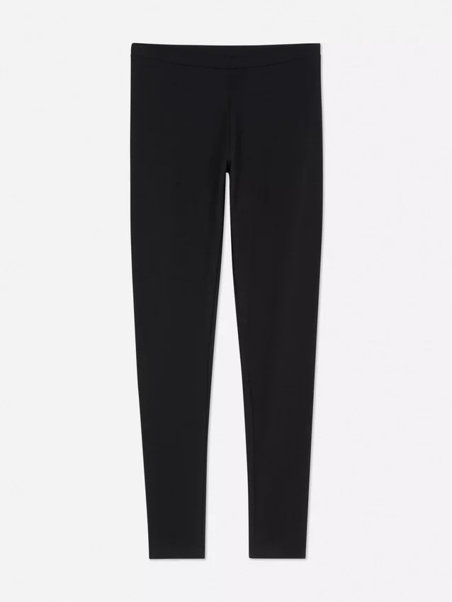 Puuvillaseoksesta valmistetut leggingsit