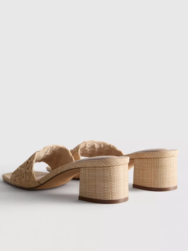 Raffia-materiaaliset mules-korkokengät, joissa on paksu kantapää