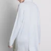 Raidallinen oversized-tyylinen boyfriend-yöpaita