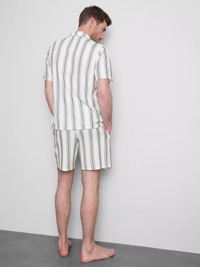 Raidallinen pyjaman paita