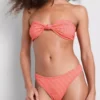 Raidalliset brasilialaiset bikinialushousut