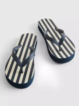 Raidalliset flatform-sandaalit