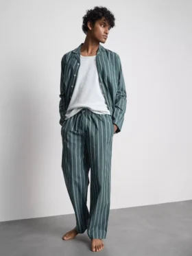 Raidalliset popliiniset pitkät pyjamat