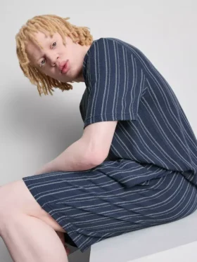 Raidalliset pyjamat-shortsit