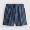 Raidalliset pyjamat-shortsit