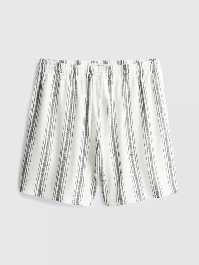 Raidalliset pyjamat-shortsit