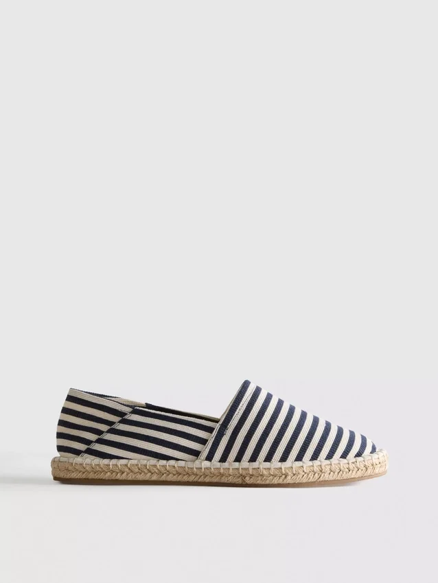 Raidalliset slip-on-mules-kengät