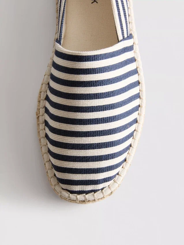 Raidalliset slip-on-mules-kengät