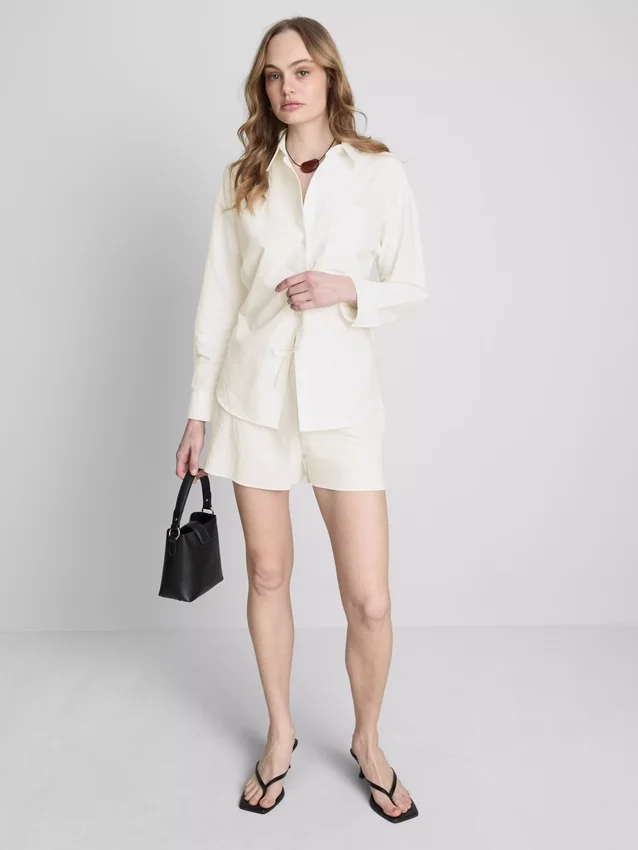 Rennot kiristysnauhalliset shortsit