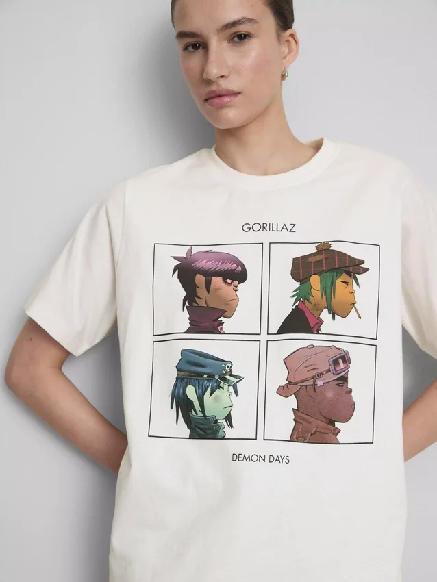 Rento Gorillaz-grafiikalla varustettu musiikkipaita