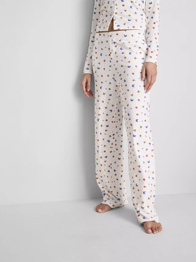 Ribbattu perhoskuvioinen pyjamahousu