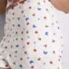 Ribbattuja perhosaiheisia pyjamat-shortsseja