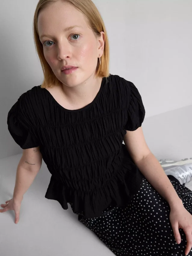 Rypytetty lyhythihainen paita