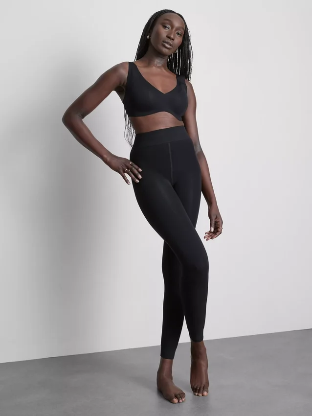 Saumaton, vartaloa tasoittava bralette