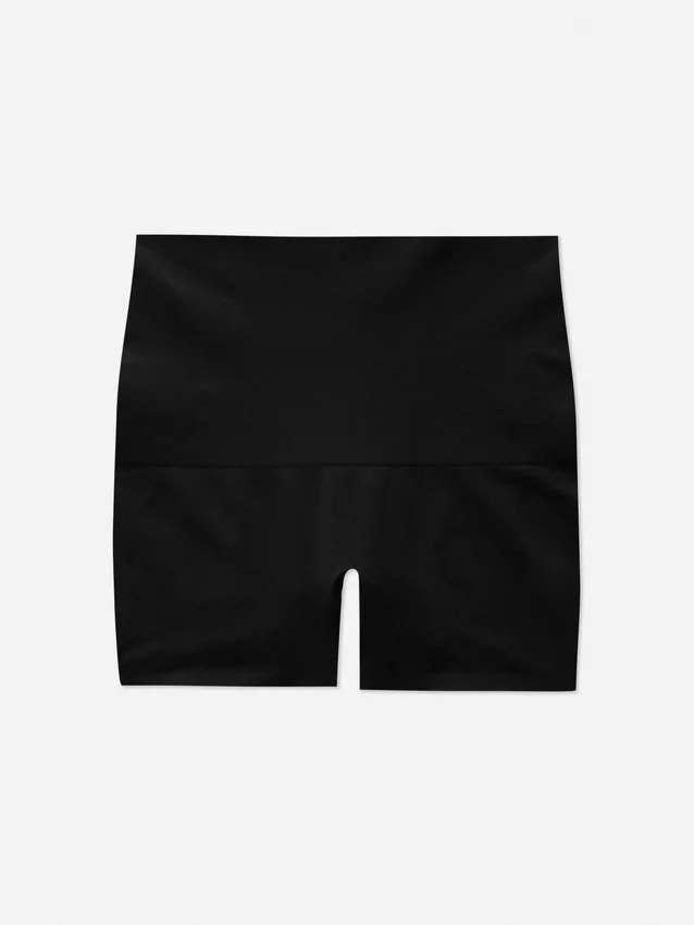 Saumattomat muotoilevat shortsit