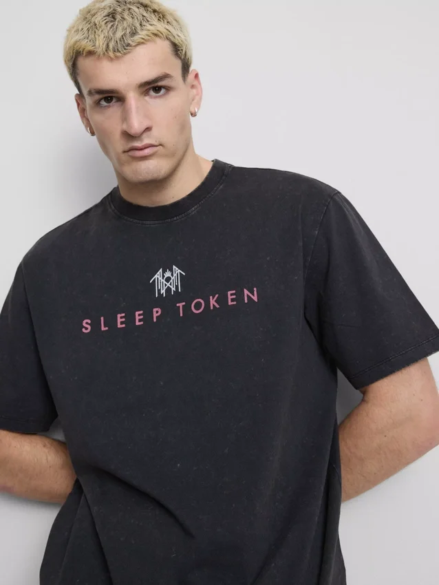 Sleep Token -lyhythihainen t-shortsi