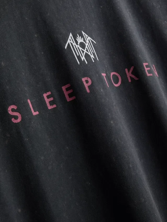 Sleep Token -lyhythihainen t-shortsi