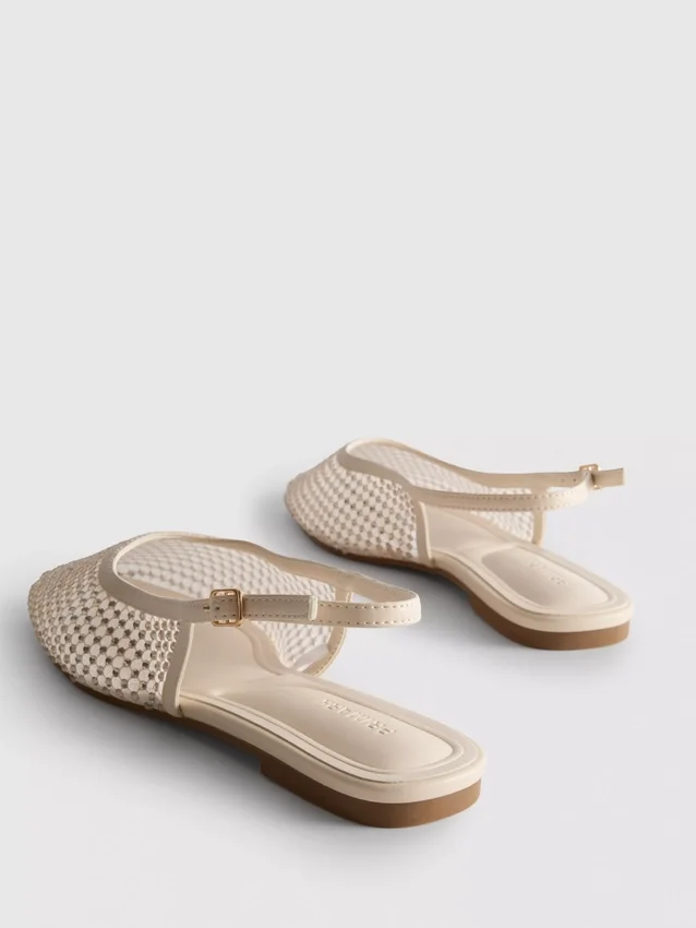 Slingback-ballerinat, strassikoristeiset matalat kengät