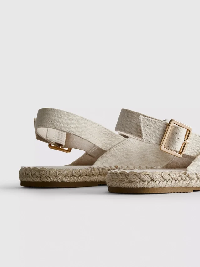 Slingback-espadrillosandaalit