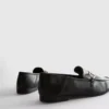 Snaffle-yksityiskohdalla varustetut loaferit