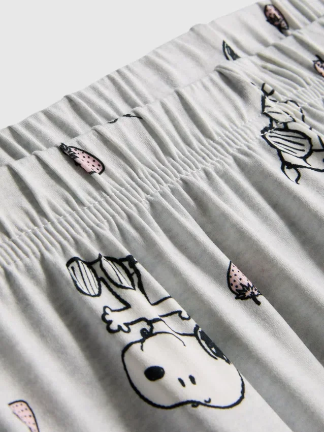 Snoopy-kuvioiset boyfriend-pyjamat