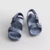 Soljilla varustetut sandaalit