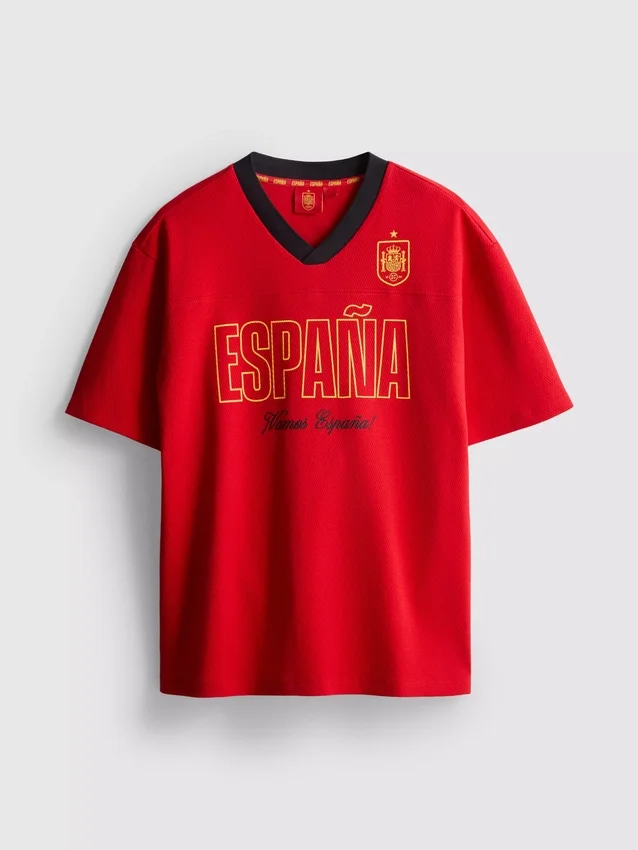 Spain-grafiikalla varustettu jalkapallopaita