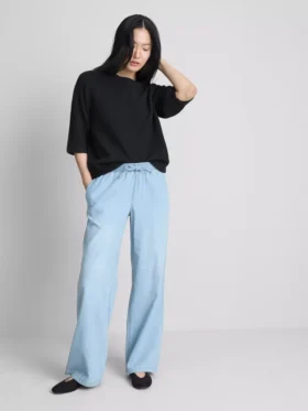 Suoralahkeiset denim-collegehousut