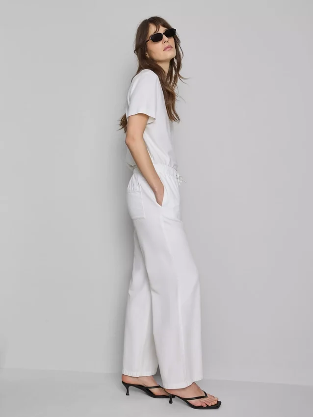 Suoralahkeiset denim-collegehousut
