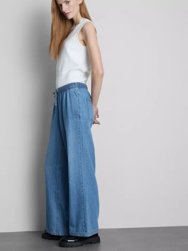 Suoralahkeiset denim-collegehousut