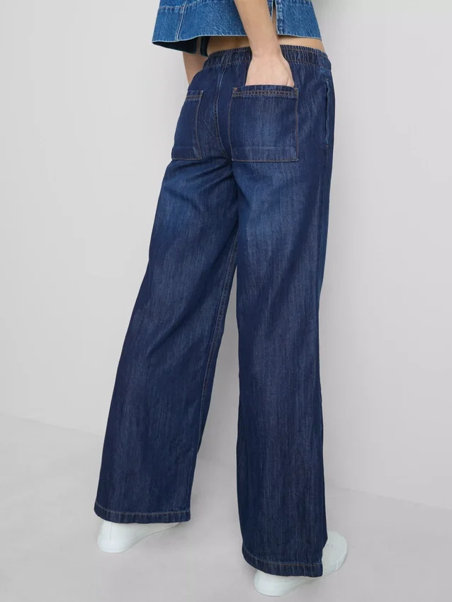 Suoralahkeiset denim-collegehousut