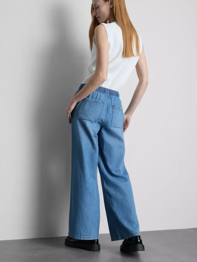 Suoralahkeiset denim-collegehousut