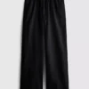 Suoralahkeiset denim-collegehousut