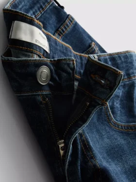 Suorat denimshortsit