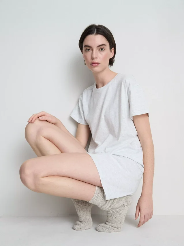 T-paita- ja shortsipyjama