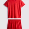 T-paita- ja shortsipyjama