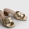 Tekonahkaiset, punotut mules-korkokengät