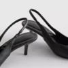 Tekonahkaiset slingback-korkokengät