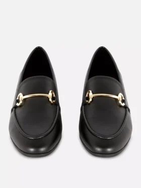 Tekonahkaiset soljelliset loaferit