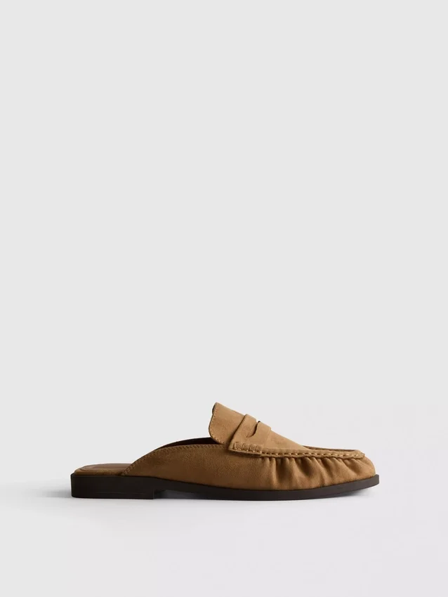 Tekosukkanahkaiset loafer-mule-sandaalit