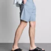 Teksturoidut denimshortsit, joissa on kiristysnauha