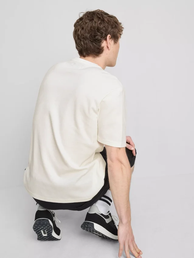 Teksturoitu henley-t-paita