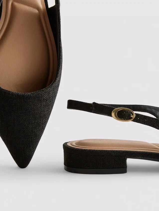 Teräväkärkiset slingback-mules-kengät