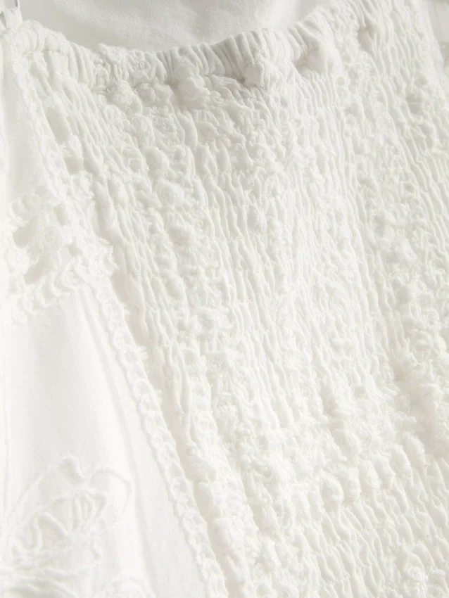 The Edit -broderie-midimekko