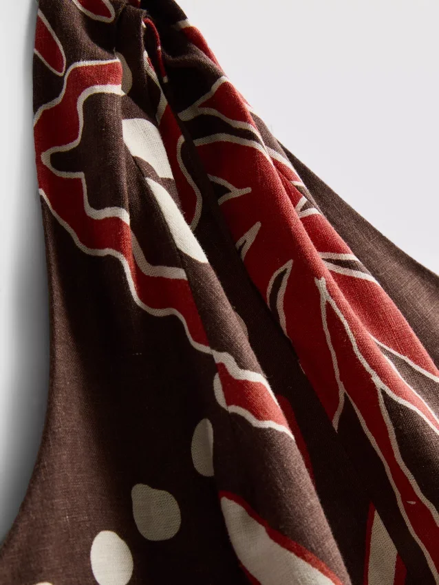 The Edit -merkin pellavaseoksesta valmistettu painettu halter-midi-mekko