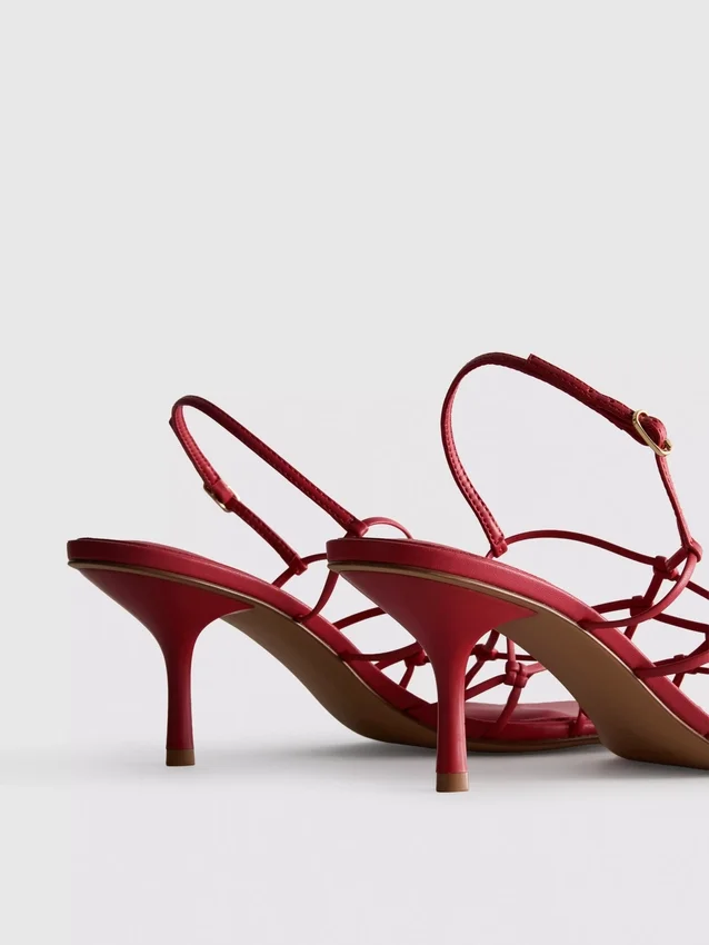 The Edit -merkin punotut stilettokorkoiset sandaalit